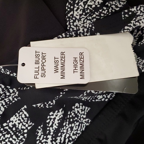 Island Escape Black and White One Piece Swimsuit - Picture 9 of 15